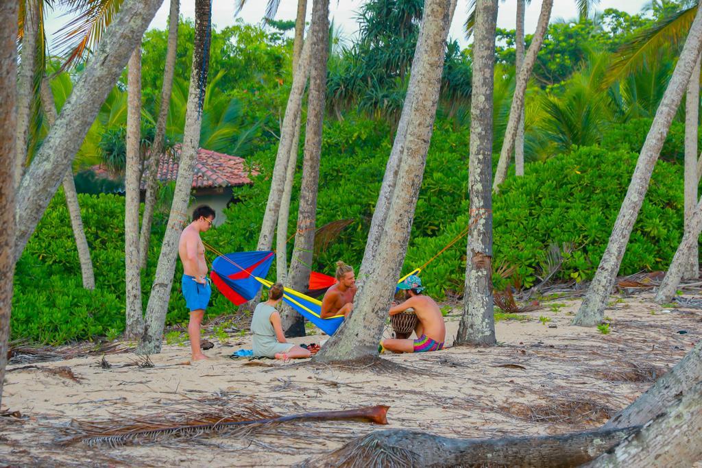 Autumn Moon Beach Cabanas Tangalle Exterior foto