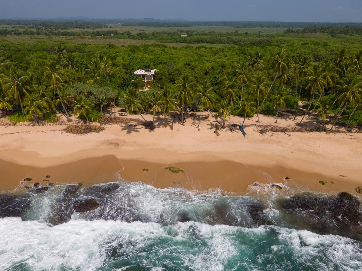 Autumn Moon Beach Cabanas Tangalle Exterior foto