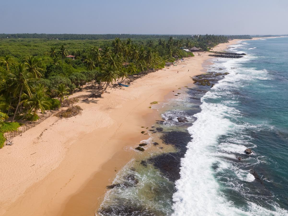 Autumn Moon Beach Cabanas Tangalle Exterior foto